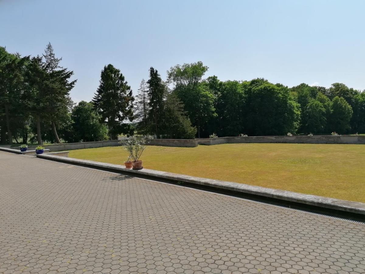 Schloss Wichmannsdorf Kröpelin Zewnętrze zdjęcie