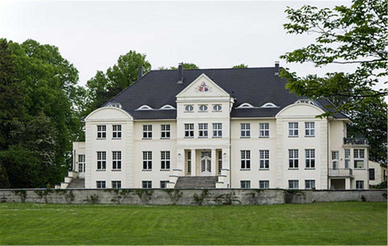 Schloss Wichmannsdorf Kröpelin Zewnętrze zdjęcie