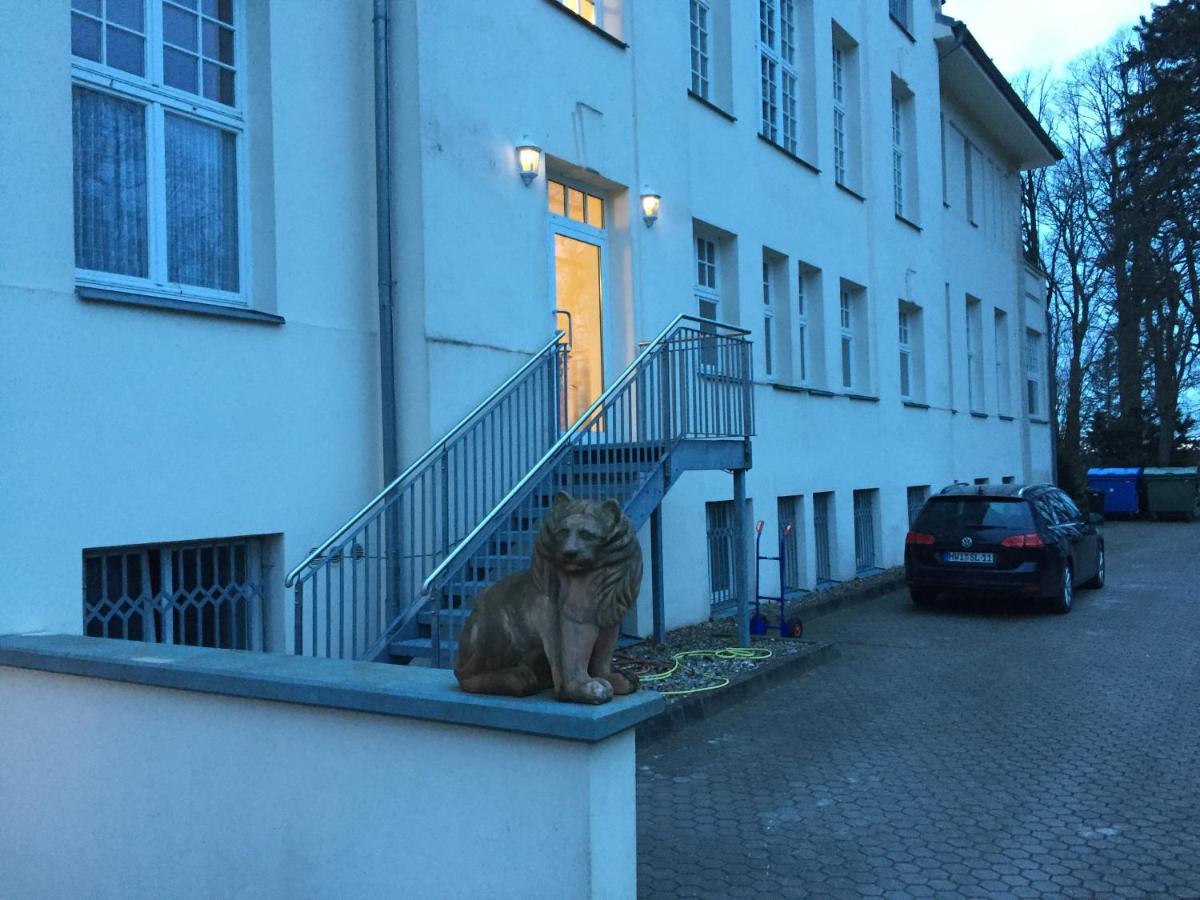 Schloss Wichmannsdorf Kröpelin Zewnętrze zdjęcie
